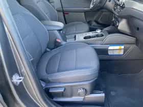 Ford Kuga (2023) thumbnail 17