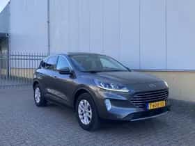 Ford Kuga (2023) thumbnail 4