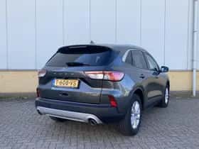 Ford Kuga (2023) thumbnail 7