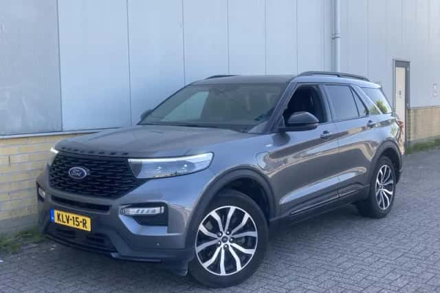 Ford Explorer (2024) thumbnail 2