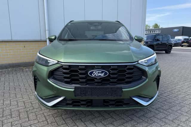 Ford Kuga (2026) thumbnail 4