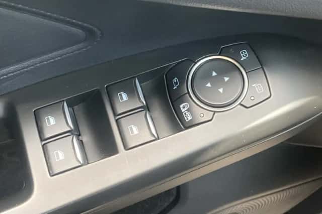 Ford Focus (2021) thumbnail 15