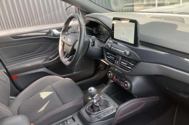 Ford Focus (2021) thumbnail 23