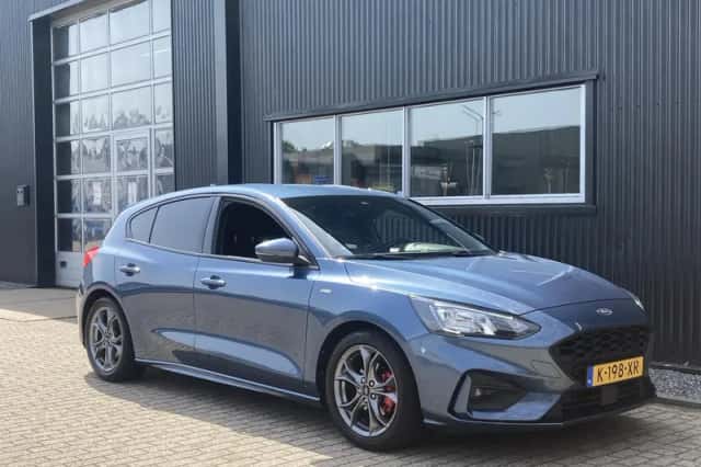 Ford Focus (2021) thumbnail 5