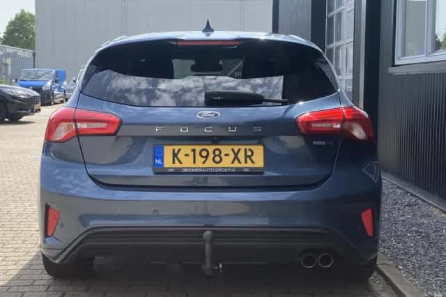 Ford Focus (2021) thumbnail 7
