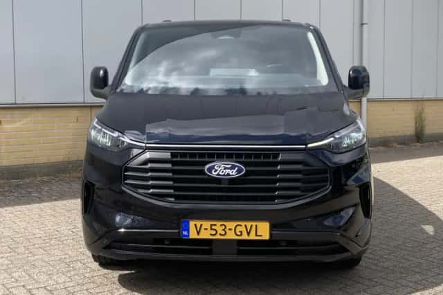 Ford Transit Custom (2024) thumbnail 3