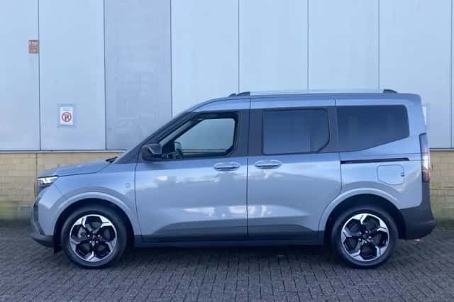 Ford Tourneo Courier (2025) thumbnail 3