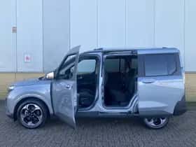 Ford Tourneo Courier (2025) thumbnail 9
