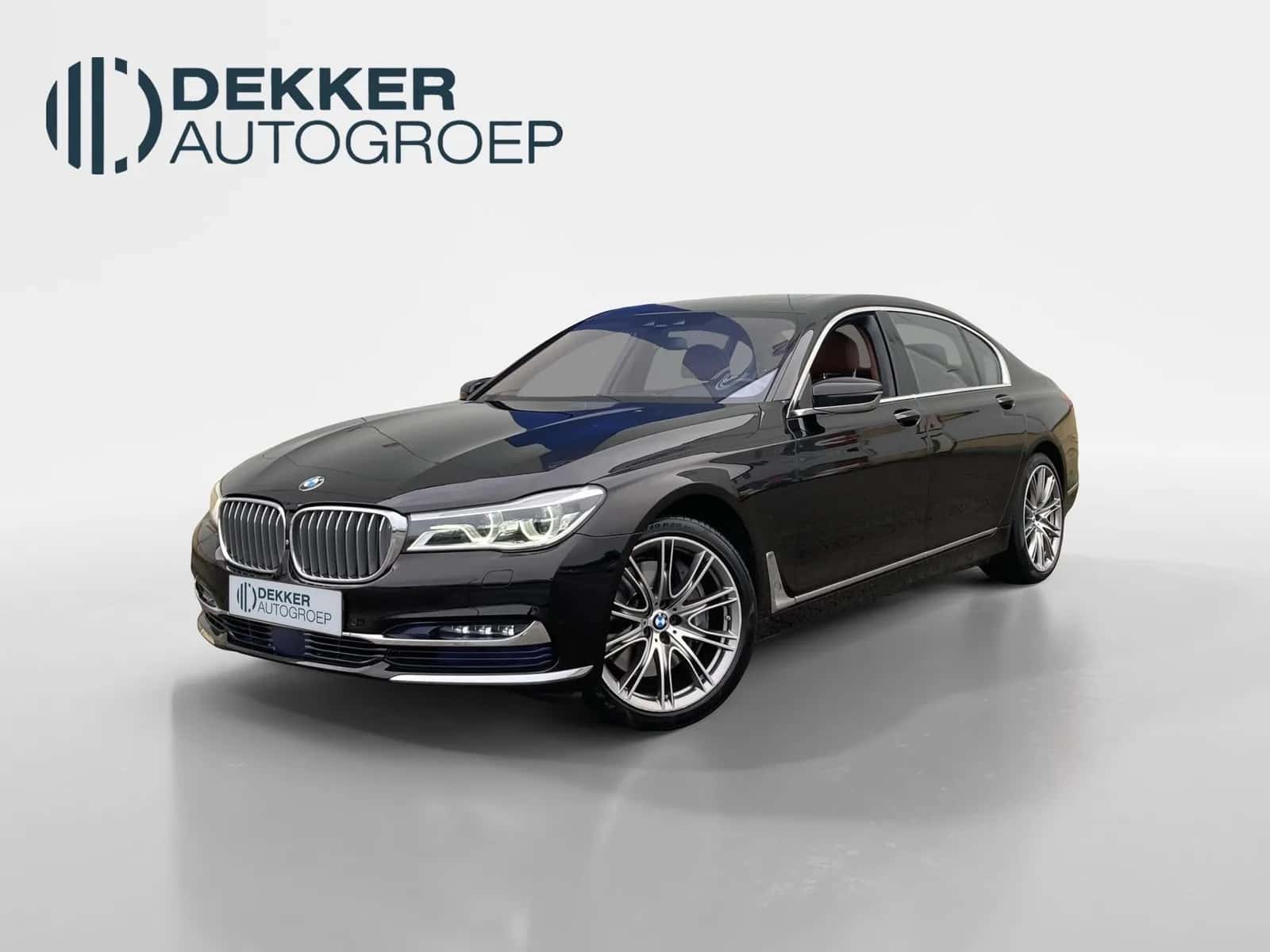 BMW 7-Serie (2015) — foto 1