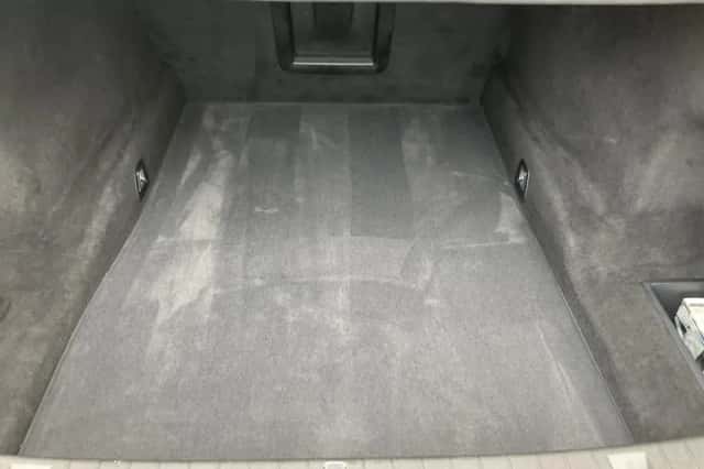BMW 7-Serie (2015) thumbnail 40