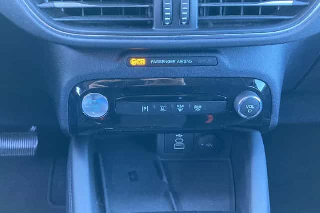 Ford Kuga (2024) thumbnail 20