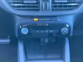 Ford Kuga (2024) thumbnail 20