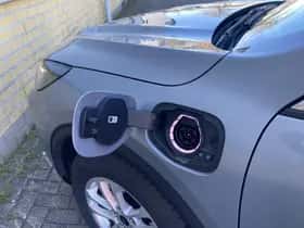 Ford Kuga (2024) thumbnail 3