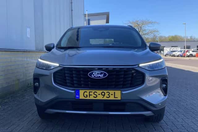 Ford Kuga (2024) thumbnail 5