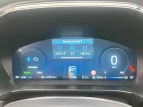 Ford Kuga (2025) thumbnail 18