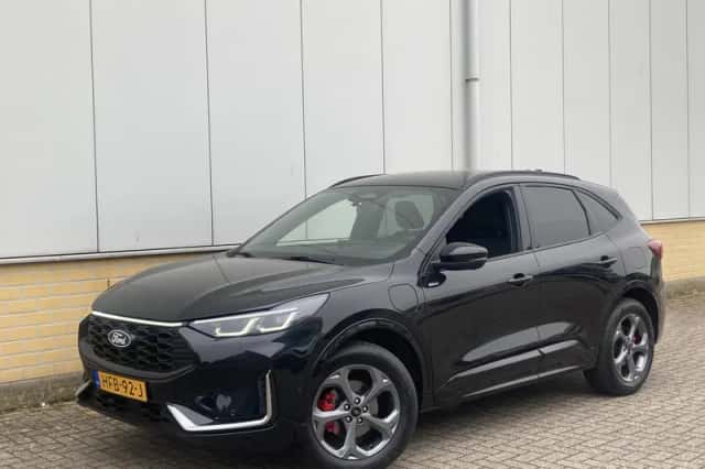 Ford Kuga (2025) thumbnail 3