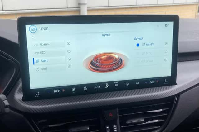 Ford Kuga (2025) thumbnail 23