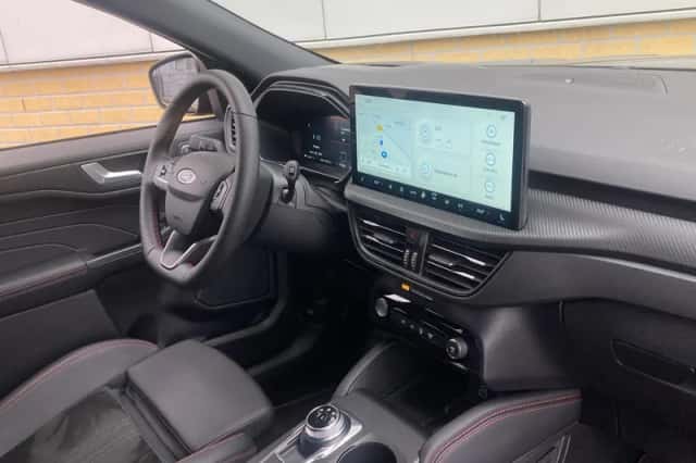 Ford Kuga (2025) thumbnail 28