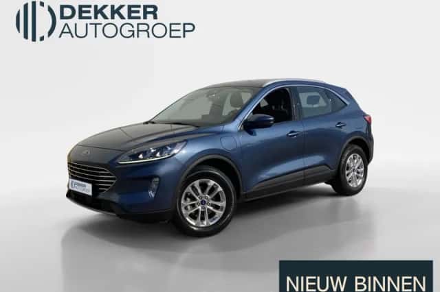 Ford Kuga (2023) thumbnail 1