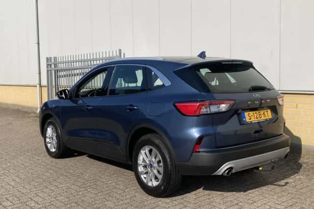 Ford Kuga (2023) thumbnail 6