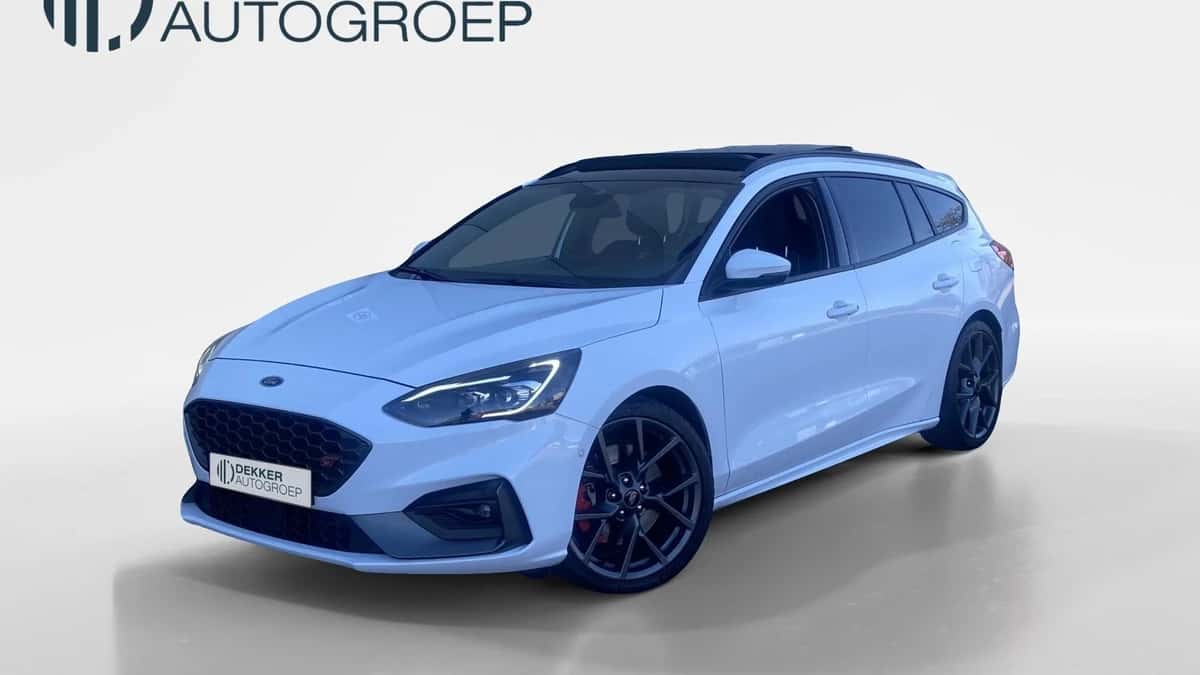 Ford Focus (2020) — foto 1
