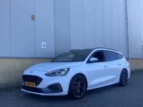 Ford Focus (2020) thumbnail 3