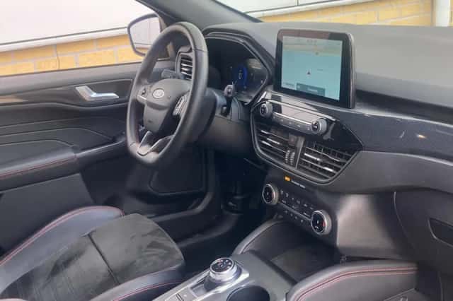 Ford Kuga (2023) thumbnail 12