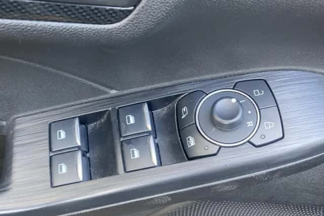 Ford Kuga (2023) thumbnail 15