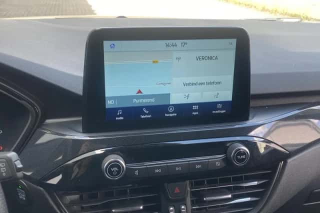 Ford Kuga (2023) thumbnail 16