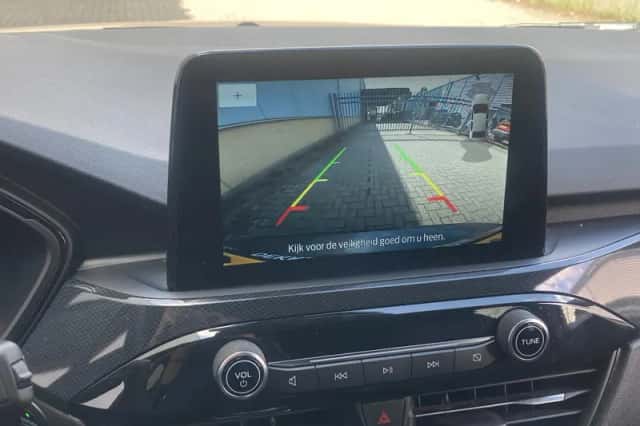 Ford Kuga (2023) thumbnail 17