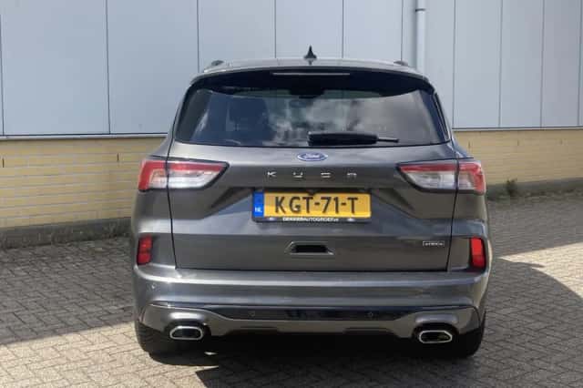 Ford Kuga (2023) thumbnail 7