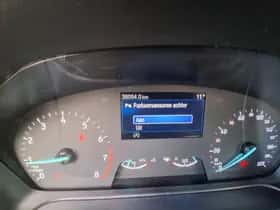 Ford Fiesta (2023) thumbnail 32