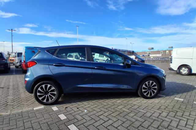 Ford Fiesta (2023) thumbnail 8