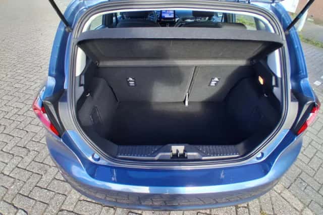 Ford Fiesta (2023) thumbnail 10