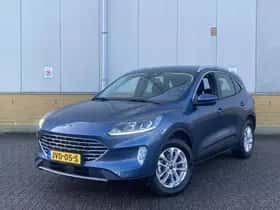 Ford Kuga (2022) thumbnail 2