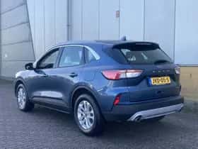 Ford Kuga (2022) thumbnail 6