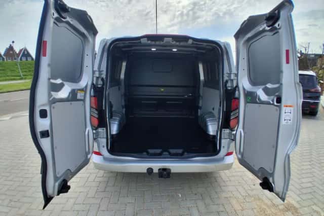Ford Transit Custom (2026) thumbnail 13