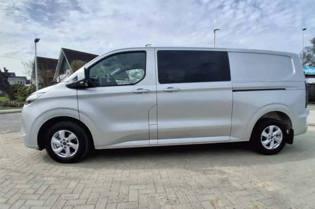 Ford Transit Custom (2026) thumbnail 4