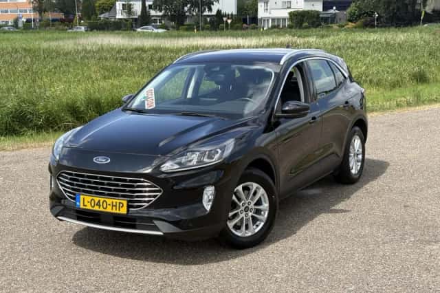 Ford Kuga (2021) thumbnail 6