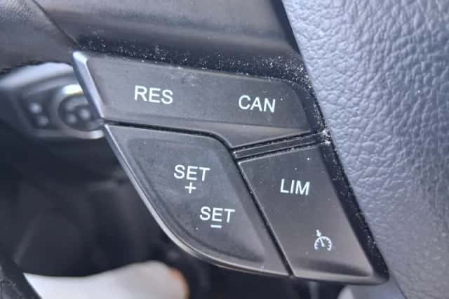 Ford EcoSport (2018) thumbnail 37