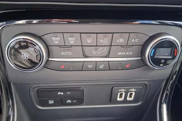 Ford EcoSport (2018) thumbnail 41