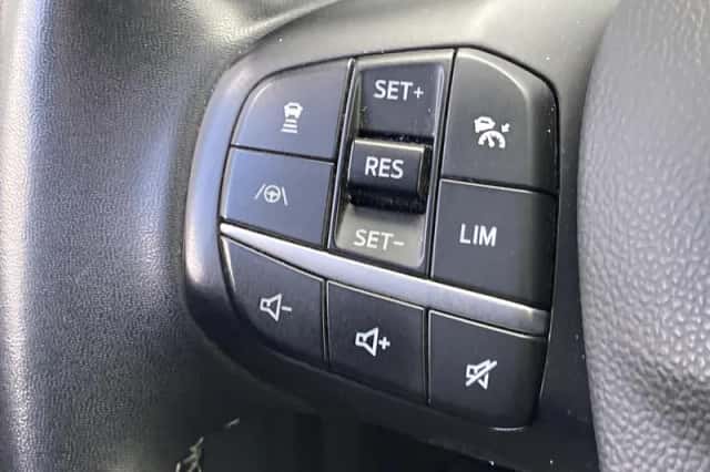 Ford Kuga (2022) thumbnail 15