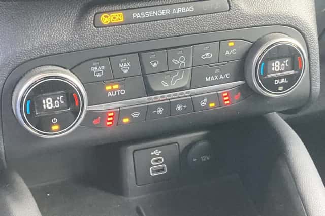 Ford Kuga (2022) thumbnail 22