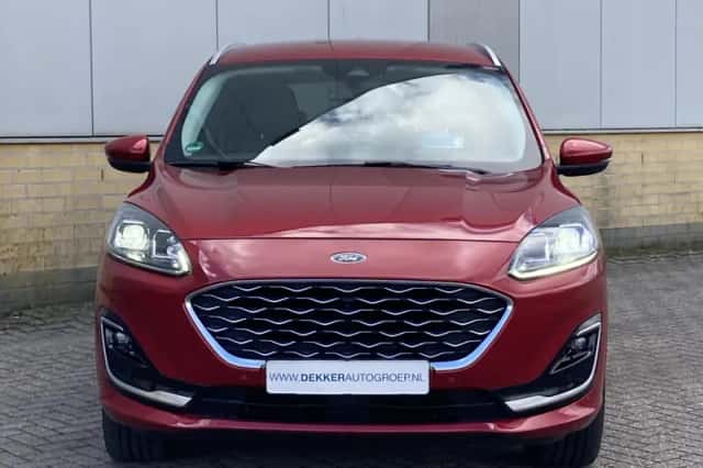Ford Kuga (2022) thumbnail 4