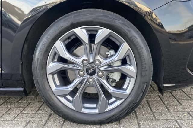 Ford Focus (2023) thumbnail 11