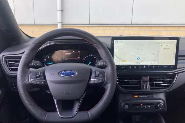 Ford Focus (2023) thumbnail 17