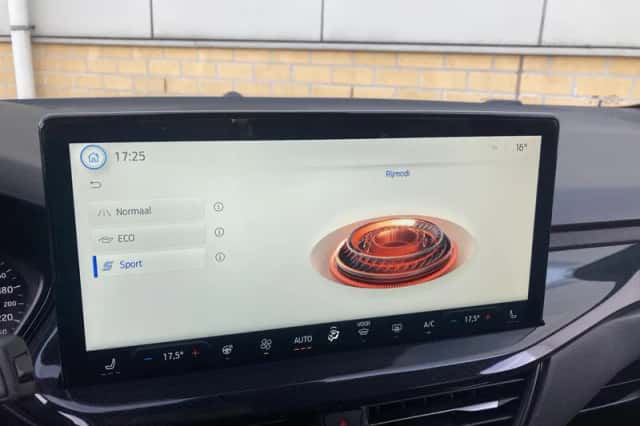 Ford Focus (2023) thumbnail 21