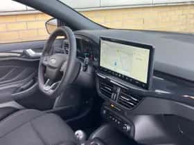 Ford Focus (2023) thumbnail 27