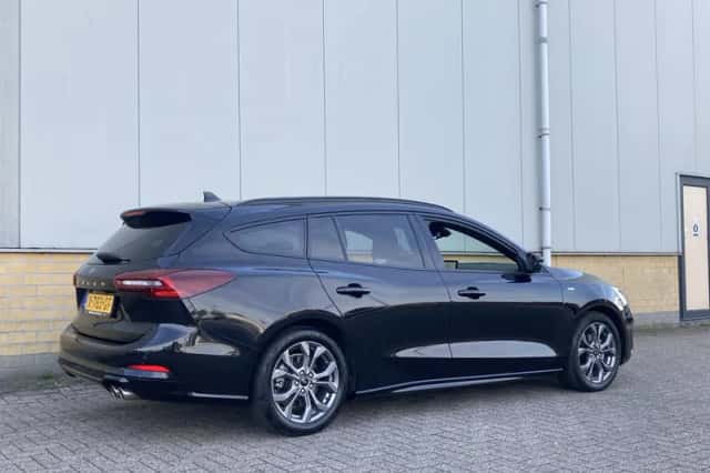 Ford Focus (2023) thumbnail 7