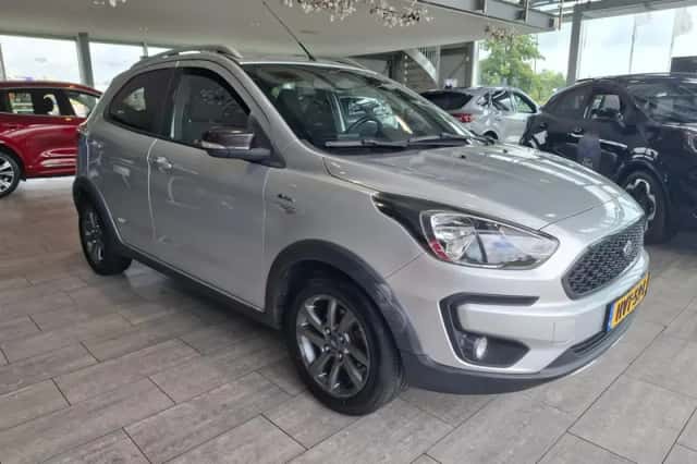 Ford Ka (2019) thumbnail 2